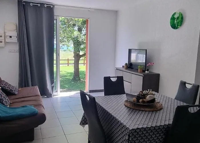 Bord De I Querci Дом отдыха Поджо-Меццана